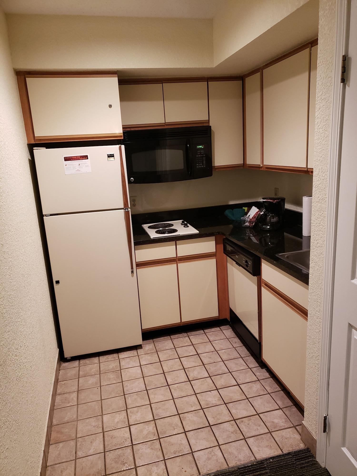 Affordable Suites Of America Detroit-Warren Bagian luar foto