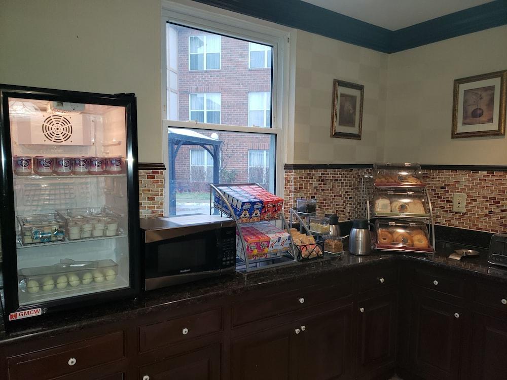 Affordable Suites Of America Detroit-Warren Bagian luar foto