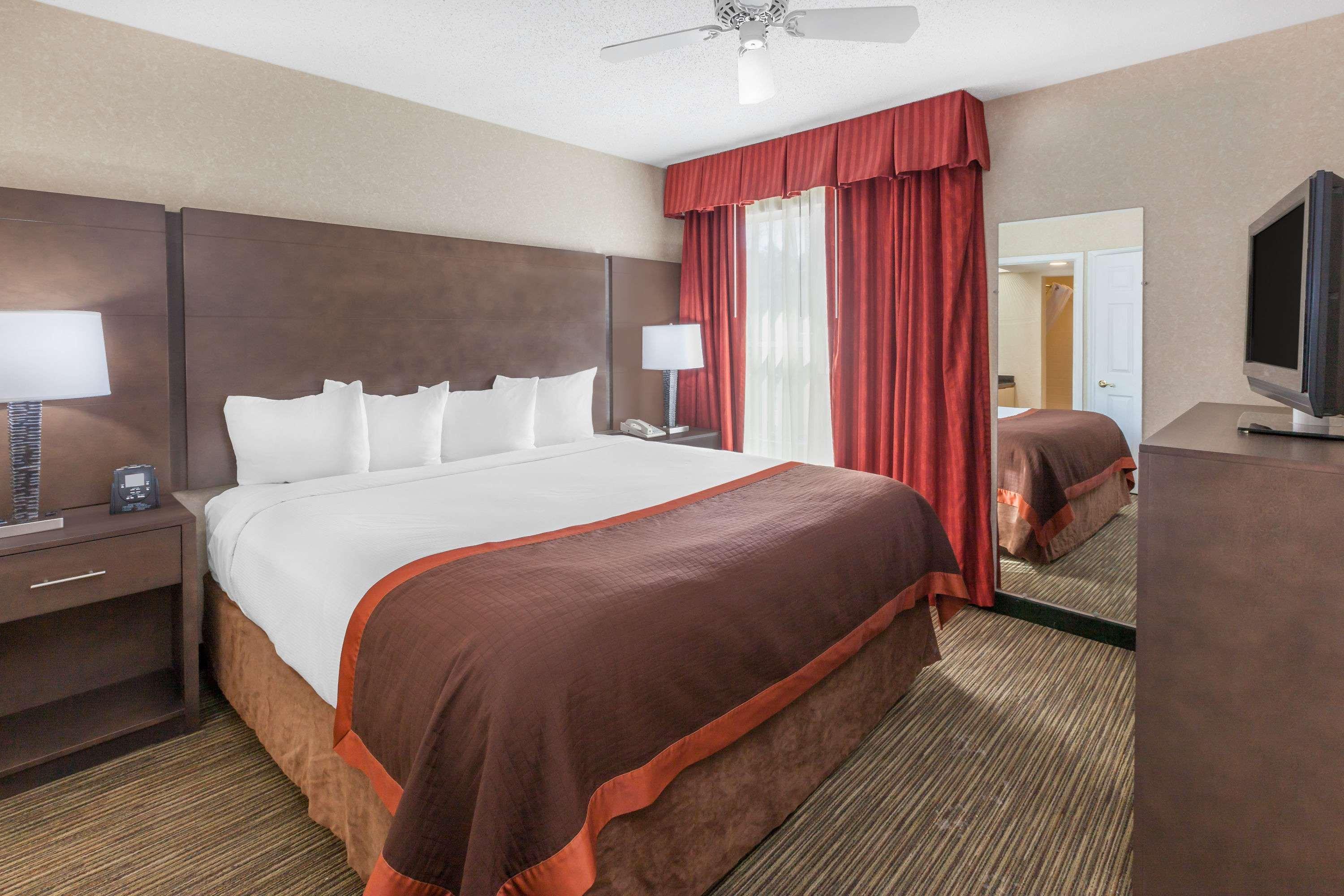 Affordable Suites Of America Detroit-Warren Bagian luar foto
