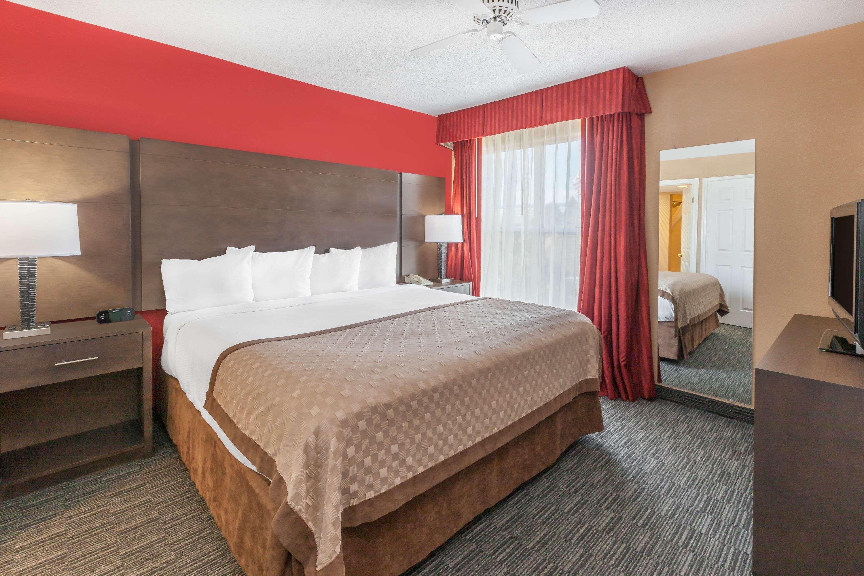 Affordable Suites Of America Detroit-Warren Bagian luar foto