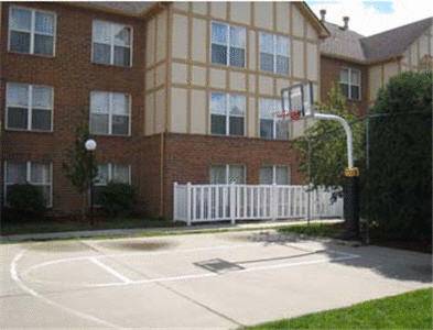 Affordable Suites Of America Detroit-Warren Bagian luar foto